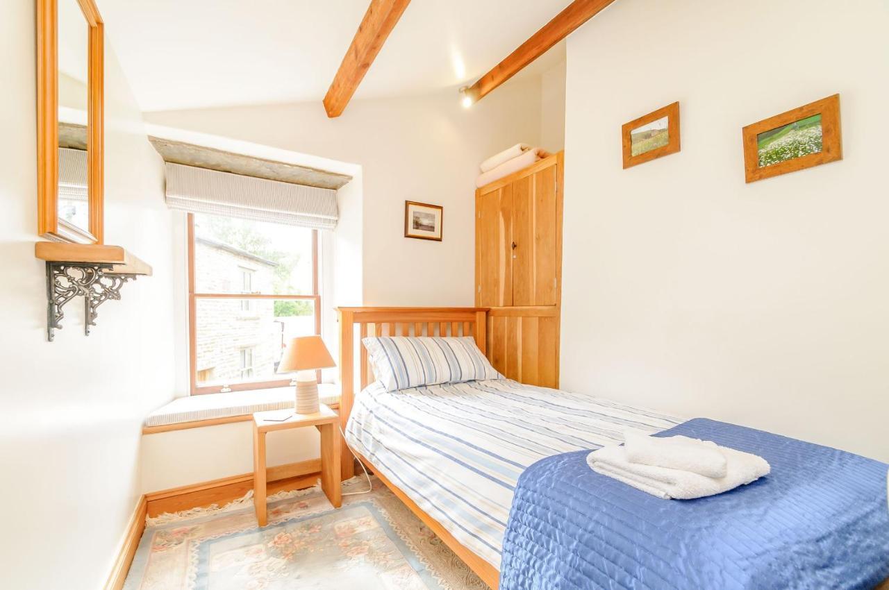 Mill Cottage Hawes Extérieur photo